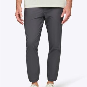 Cuts AO Jogger Pants